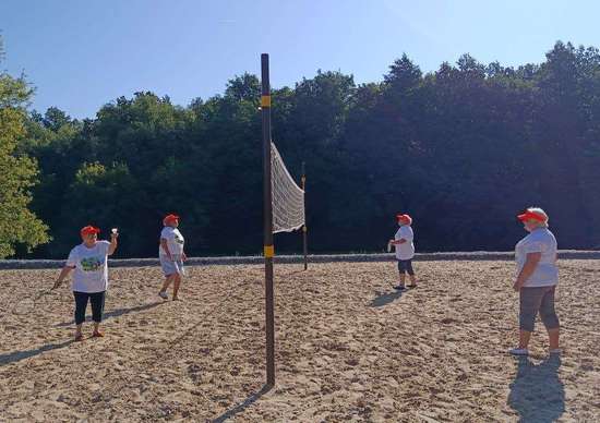 Пляжный бадминтон 