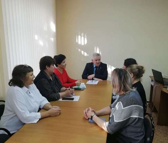 «Земский учитель» и «Сельский педагог».