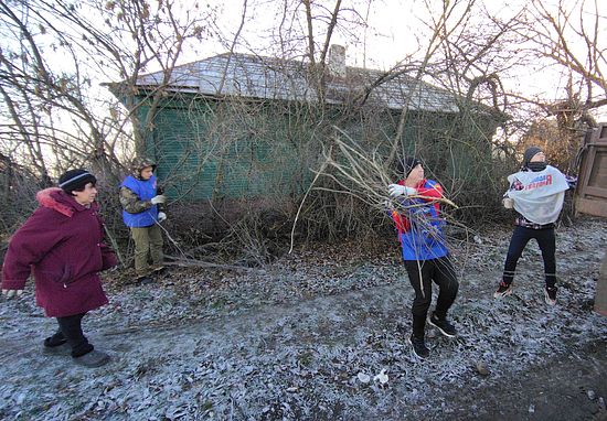 Романовские молодогвардейцы оказали адресную помощь ветерану Великой Отечественной войны.