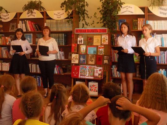 В Детской библиотеке прошел час памяти «В нашей памяти - мгновения войны»