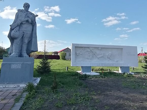 В Мордовокарайском муниципальном образовании прошел субботник 