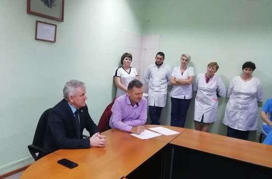 Глава Романовского района провел встречу с работниками ГУЗ Романовская районная больница.