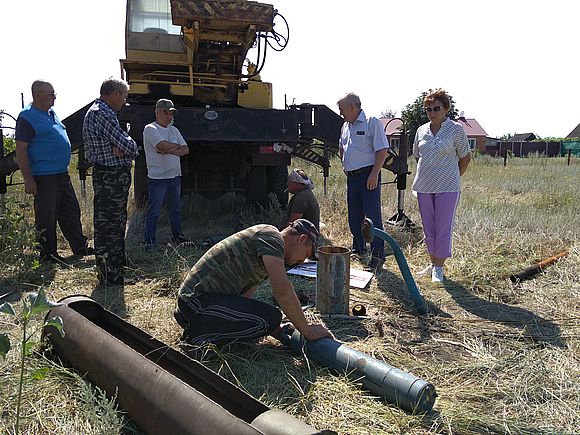 Проблема нерегулярной подачи воды в с. Большой Карай решается