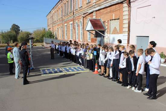 «Лаборатория безопасности» побывала в балашовской гимназии