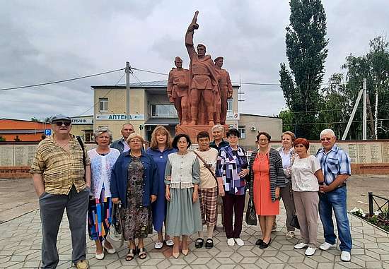 В Романовке прошла встреча выпускников 1971 года 