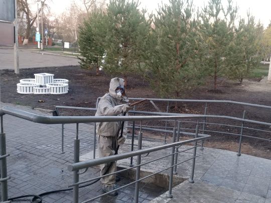 Проведены дезинфекционные мероприятия на открытых пространствах в р.п. Романовка