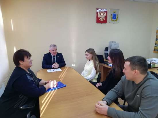 Глава района встретился с молодыми педагогами