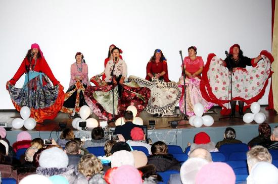 Сергей Суровов поздравил романовский киновидеоцентр с началом работы