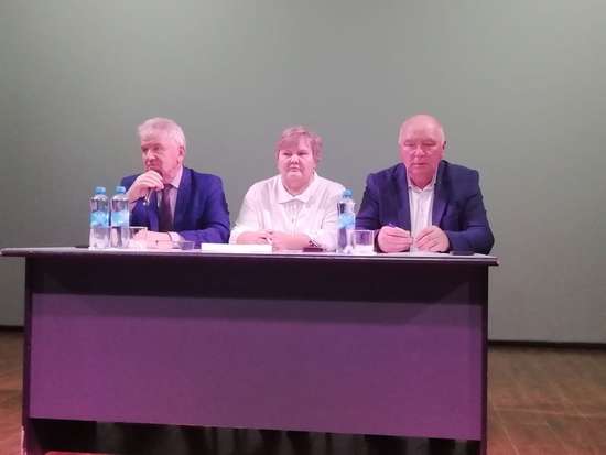 Собрание граждан прошло в р.п. Романовка.