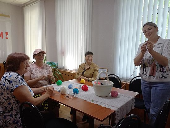 «Вязание крючком» - темя для занятия с подопечными Центра соцобслуживания Романовского района