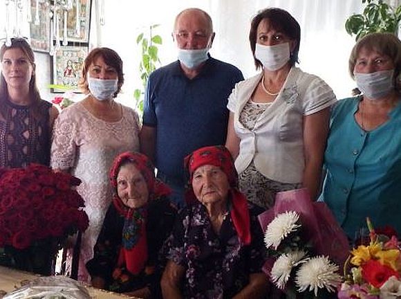 Свой 95-летний юбилей отметила труженица тыла из села Усть-Щербедино Лосева Елизавета Семеновна