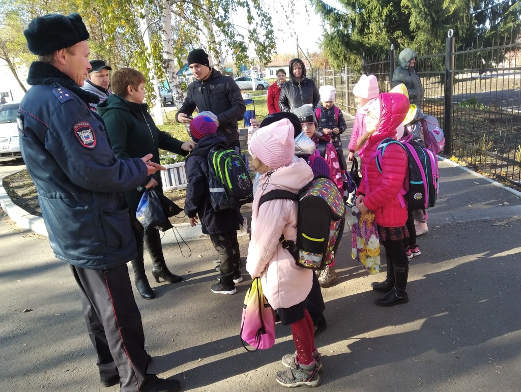 Единый    день   профилактики  безнадзорности  и  правонарушений  несовершеннолетних  на  территории  Романовского  района.	