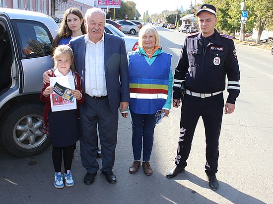 В Балашове сотрудники Госавтоинспекции совместно с общественниками провели профилактический рейд 