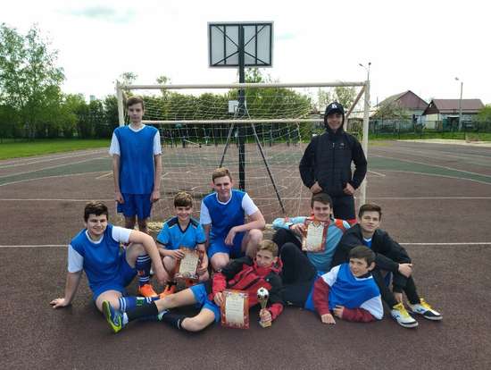 Состоялся открытый турнир по мини-футболу среди юношеских посвященный 78-ой годовщине Победы в Великой Отечественной Войне.