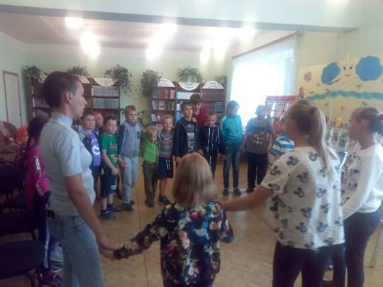 Игровая программа к Международному дню друзей «С детства дружбой дорожи!», прошла в детской библиотеке 26 июля 2019 года